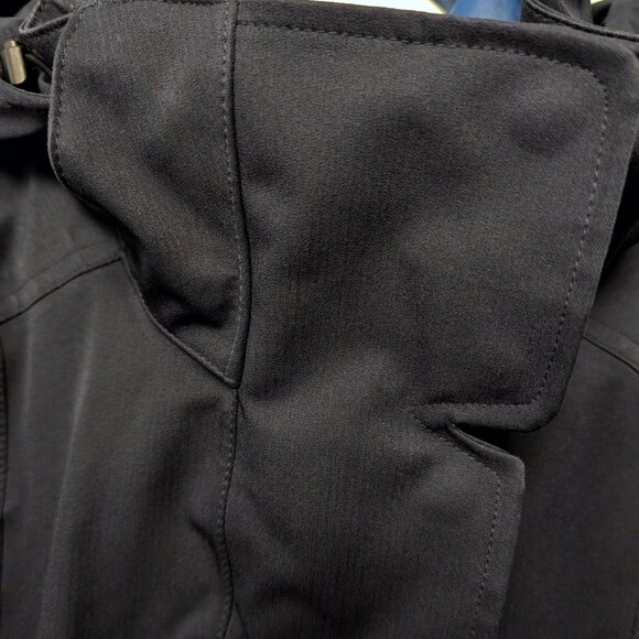 Patagonia Women's Tres 3-in-1 Parka in Dark Blue - Picture 2 of 5